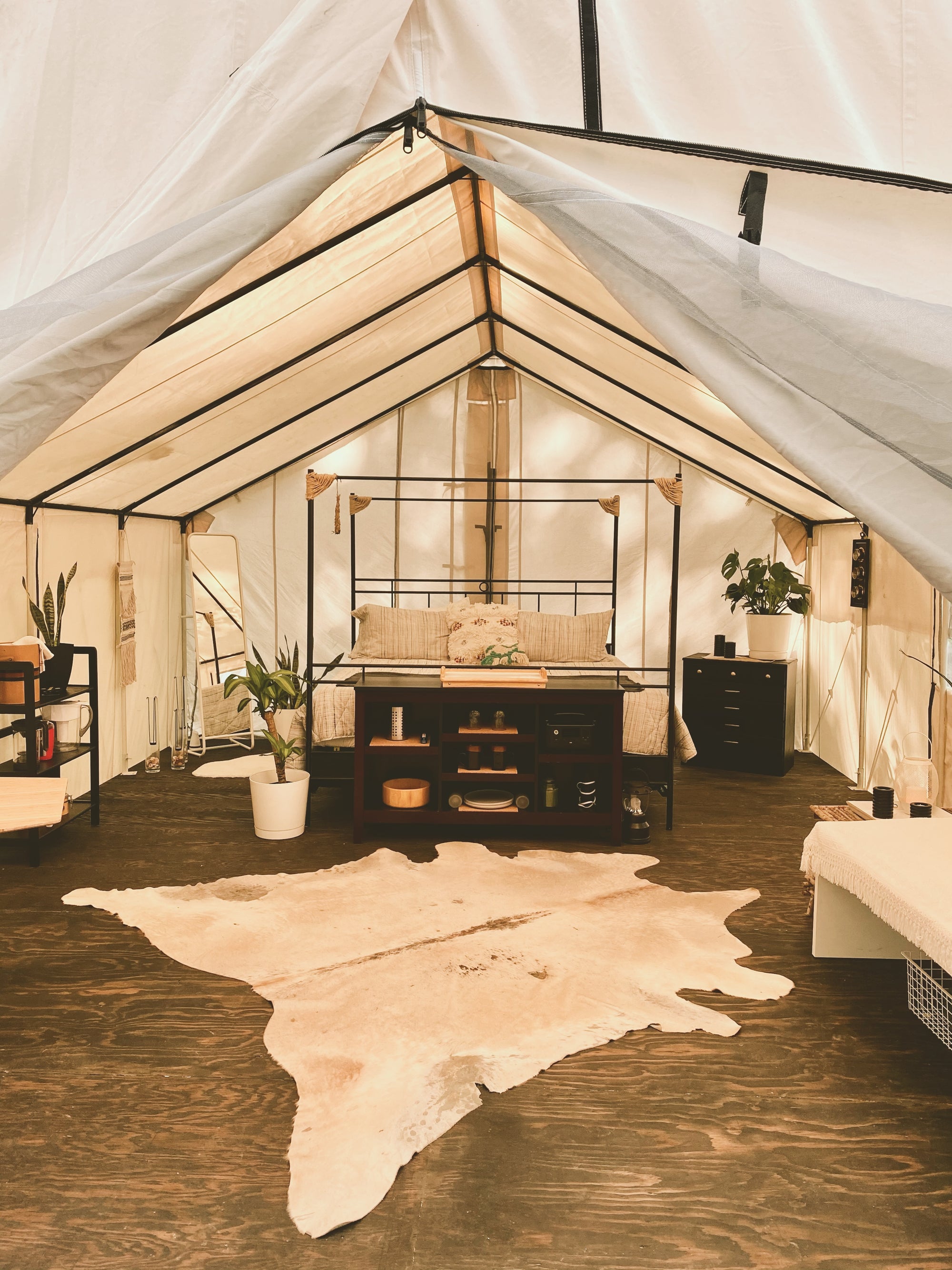 5 Reasons Why 6' Sidewalls are a Game-Changer for Wall Tents